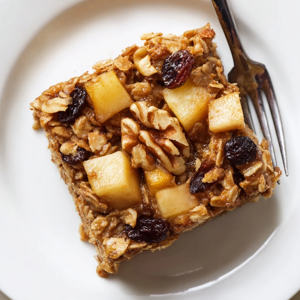 Served warm with yogurt, Delicious Apple Cinnamon Oatmeal Bake Recipe For Mornings.